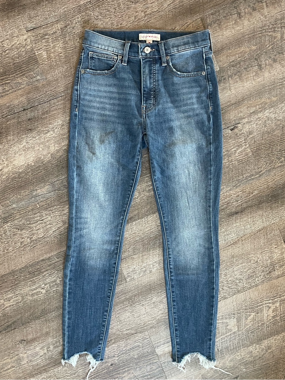 NWOT Lucky Brand Bridgette high rise skinny jeans raw distressed hem